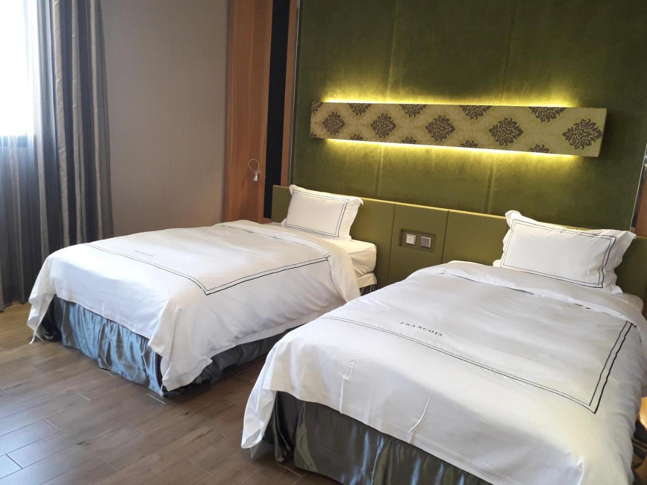 Yunlin Commerce Ryokan Tuku Kültér fotó