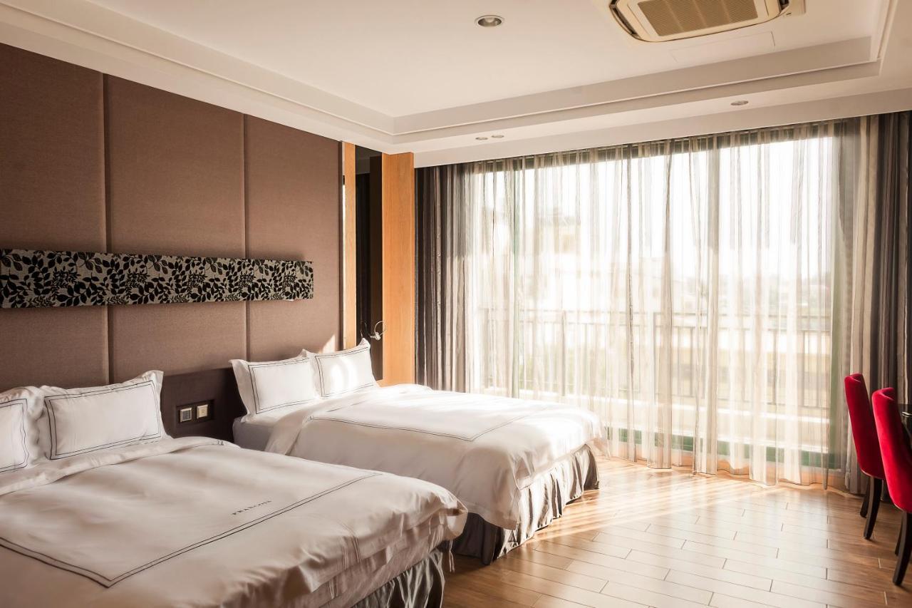 Yunlin Commerce Ryokan Tuku Kültér fotó