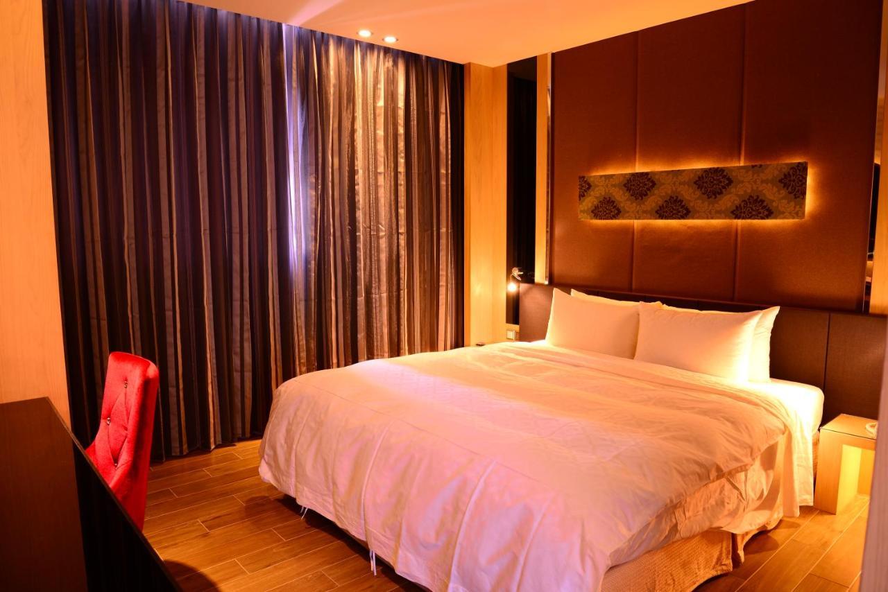 Yunlin Commerce Ryokan Tuku Kültér fotó